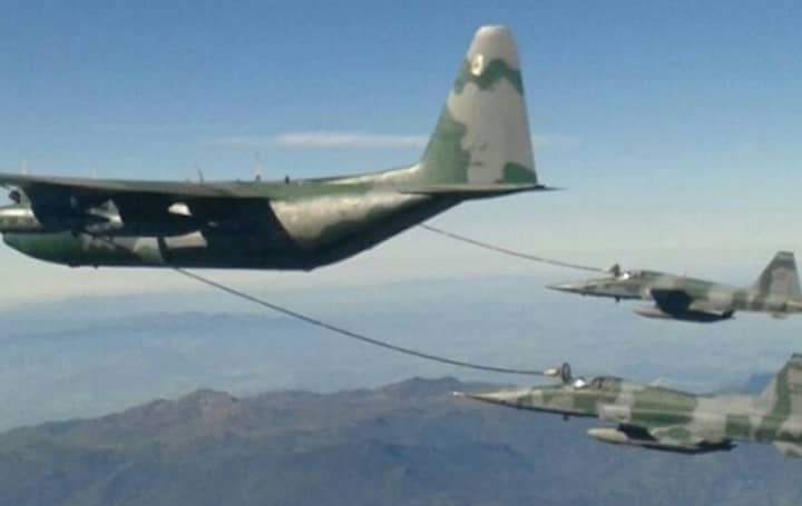 Reabastecimento aéreo