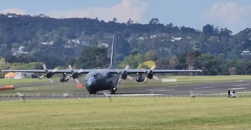 STOL (Short Takeoff and Landing)